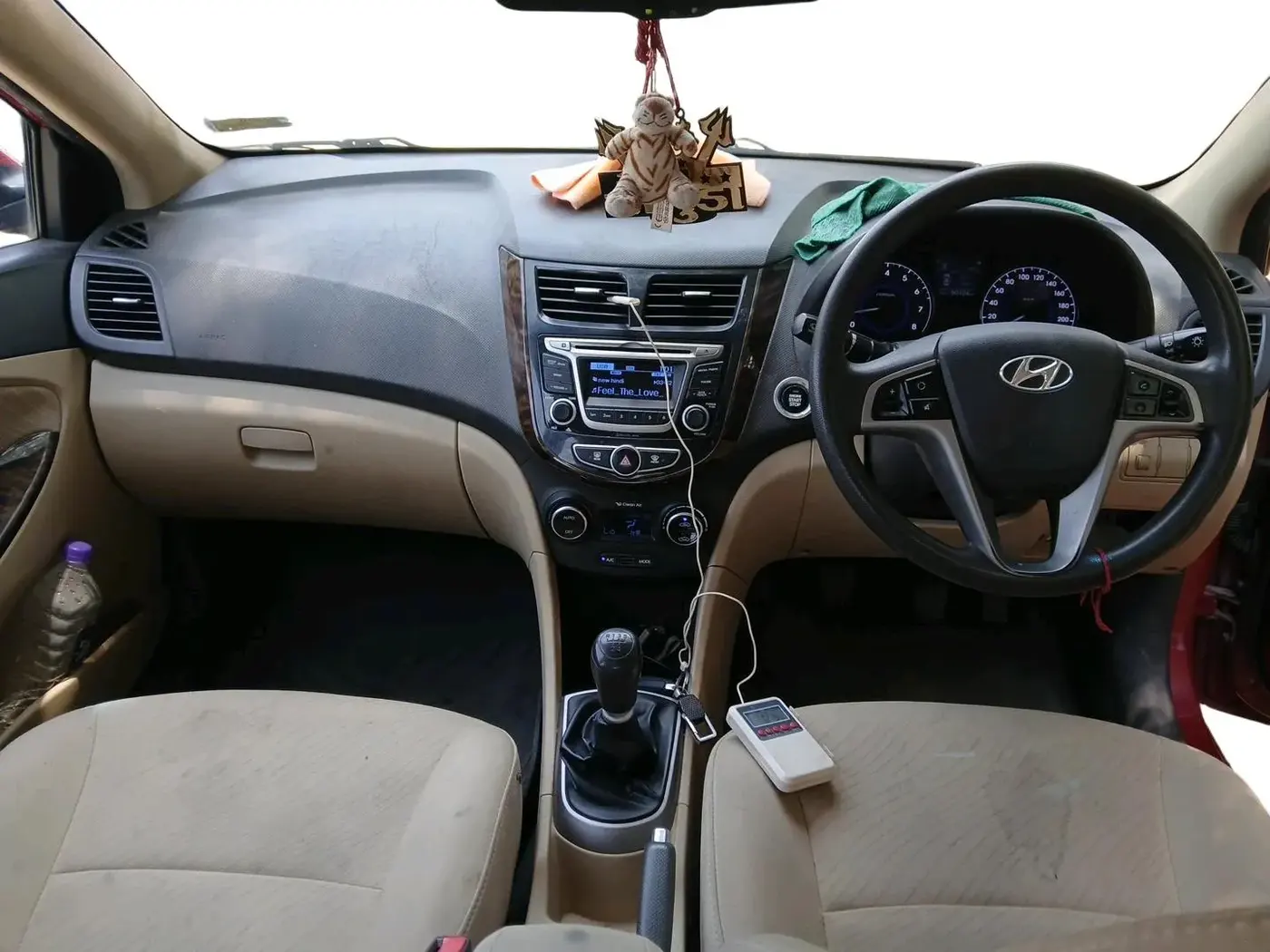 2015 Hyundai Verna FLUIDIC 4S 1.6 VTVT S, Petrol, Manual, 90,124 km, interior