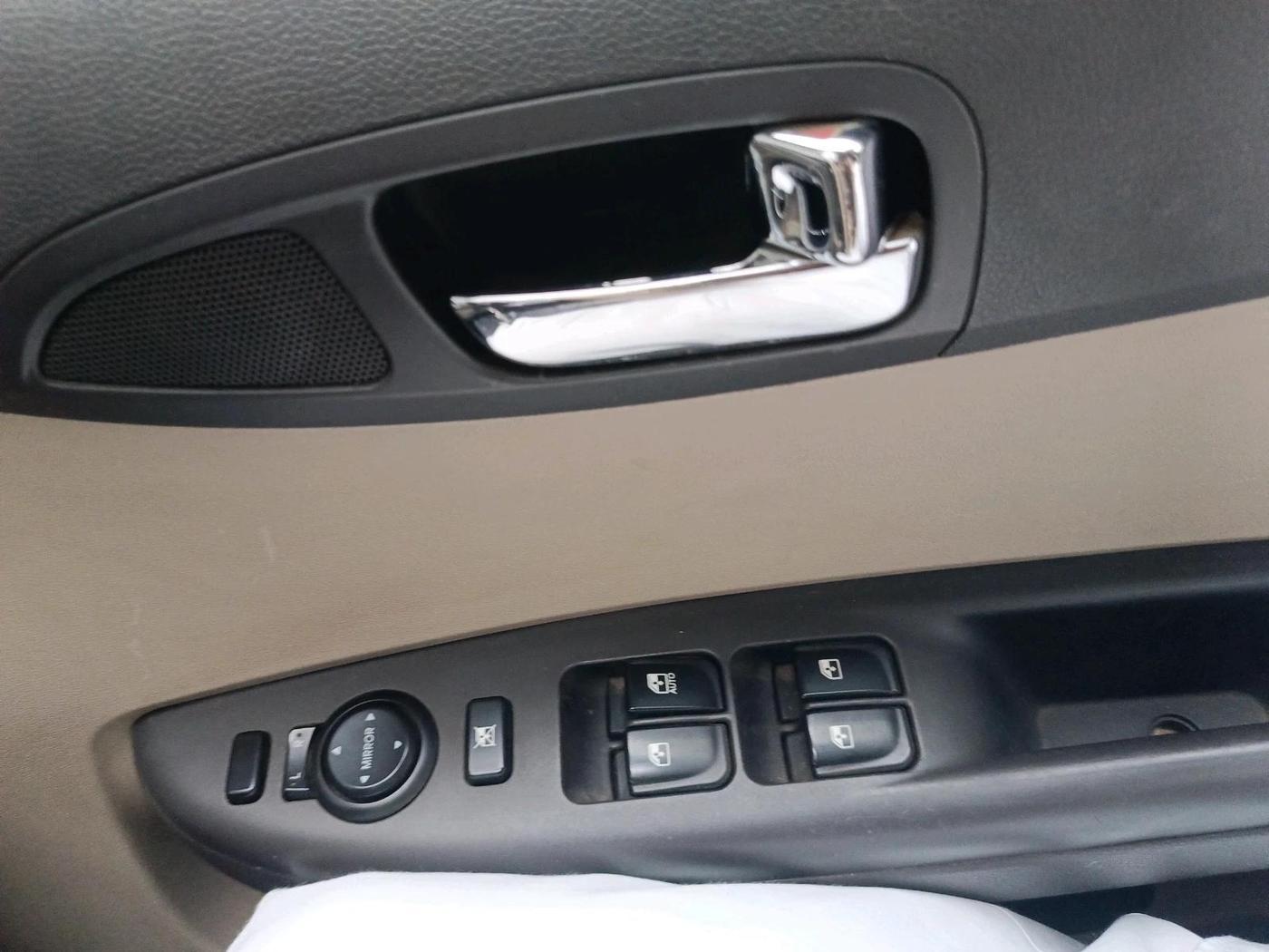 2013 Hyundai i20 MAGNA (O) 1.2, Petrol, Manual, 94,388 km, interior