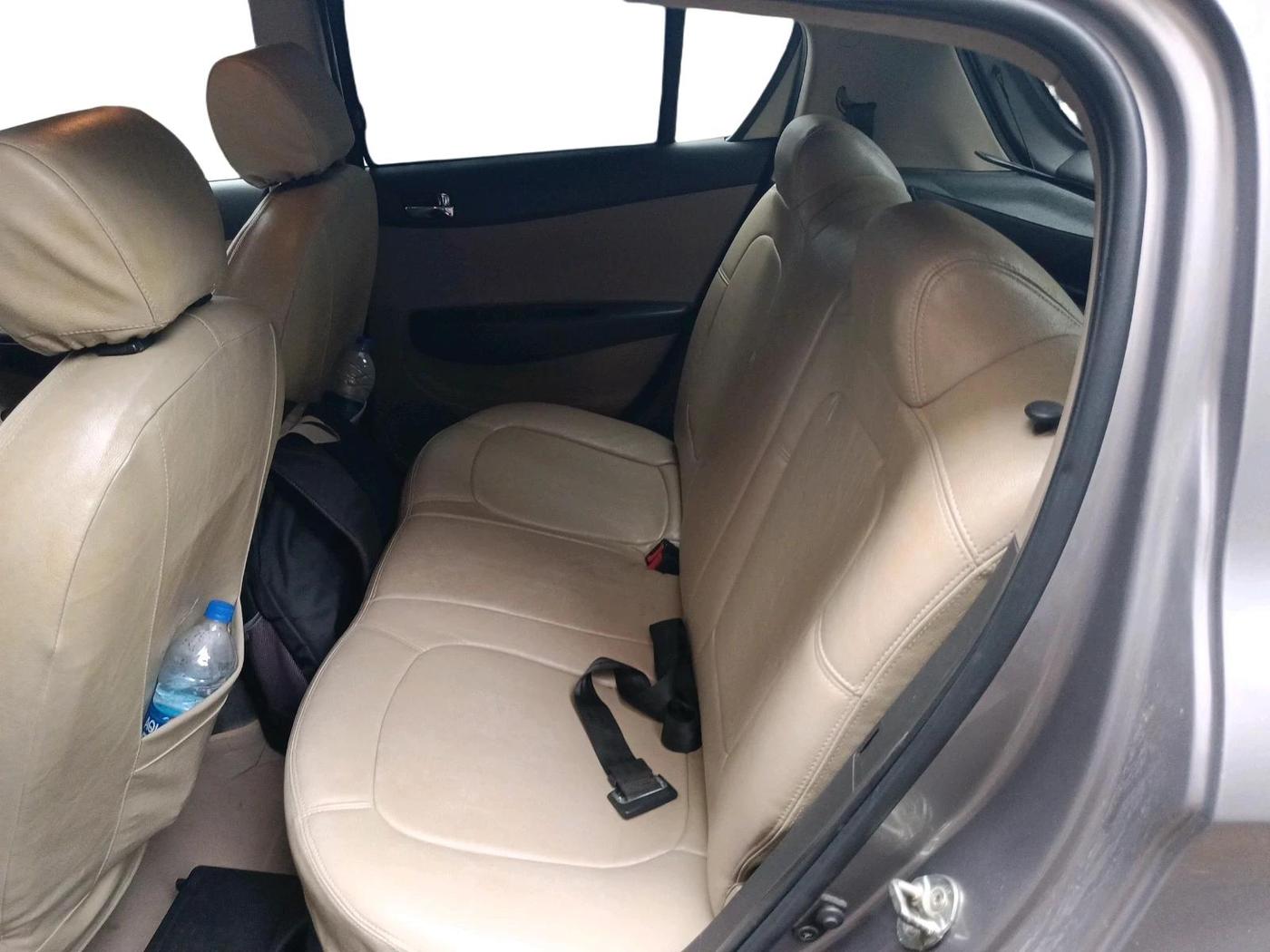 2013 Hyundai i20 MAGNA (O) 1.2, Petrol, Manual, 94,388 km, interior