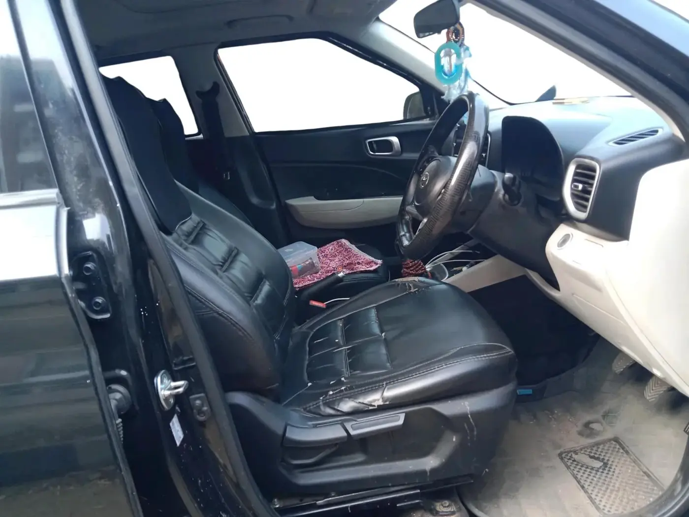2023 Hyundai VENUE SX 1.5 CRDI, Diesel, Manual, 2,37,136 km, interior