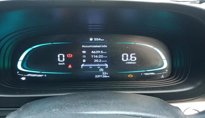 2023 Hyundai VENUE SX 1.5 CRDI, Diesel, Manual, 2,37,136 km, interior