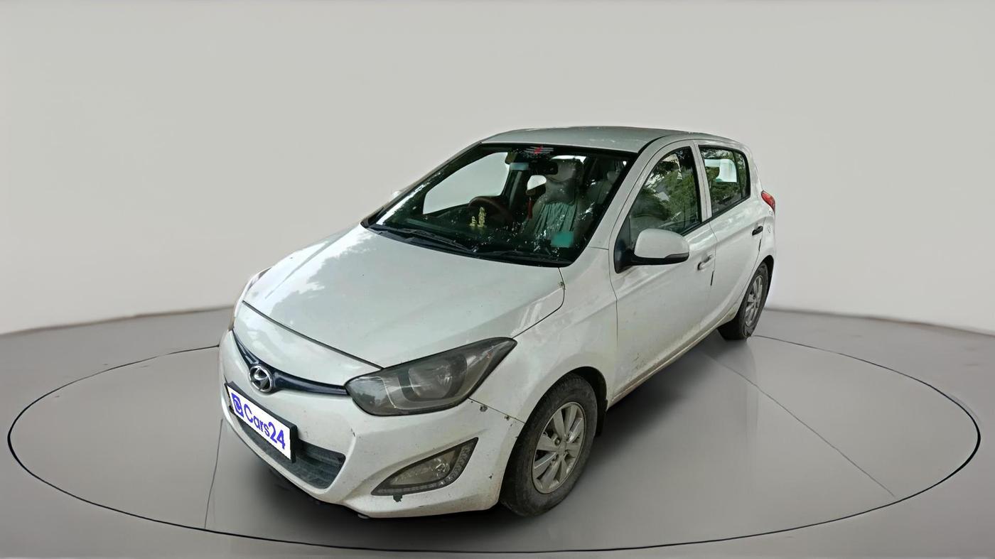 2013 Hyundai i20 SPORTZ 1.2, CNG, Manual, 1,62,671 km, exterior