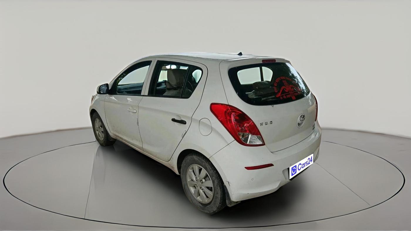 2013 Hyundai i20 SPORTZ 1.2, CNG, Manual, 1,62,671 km, exterior