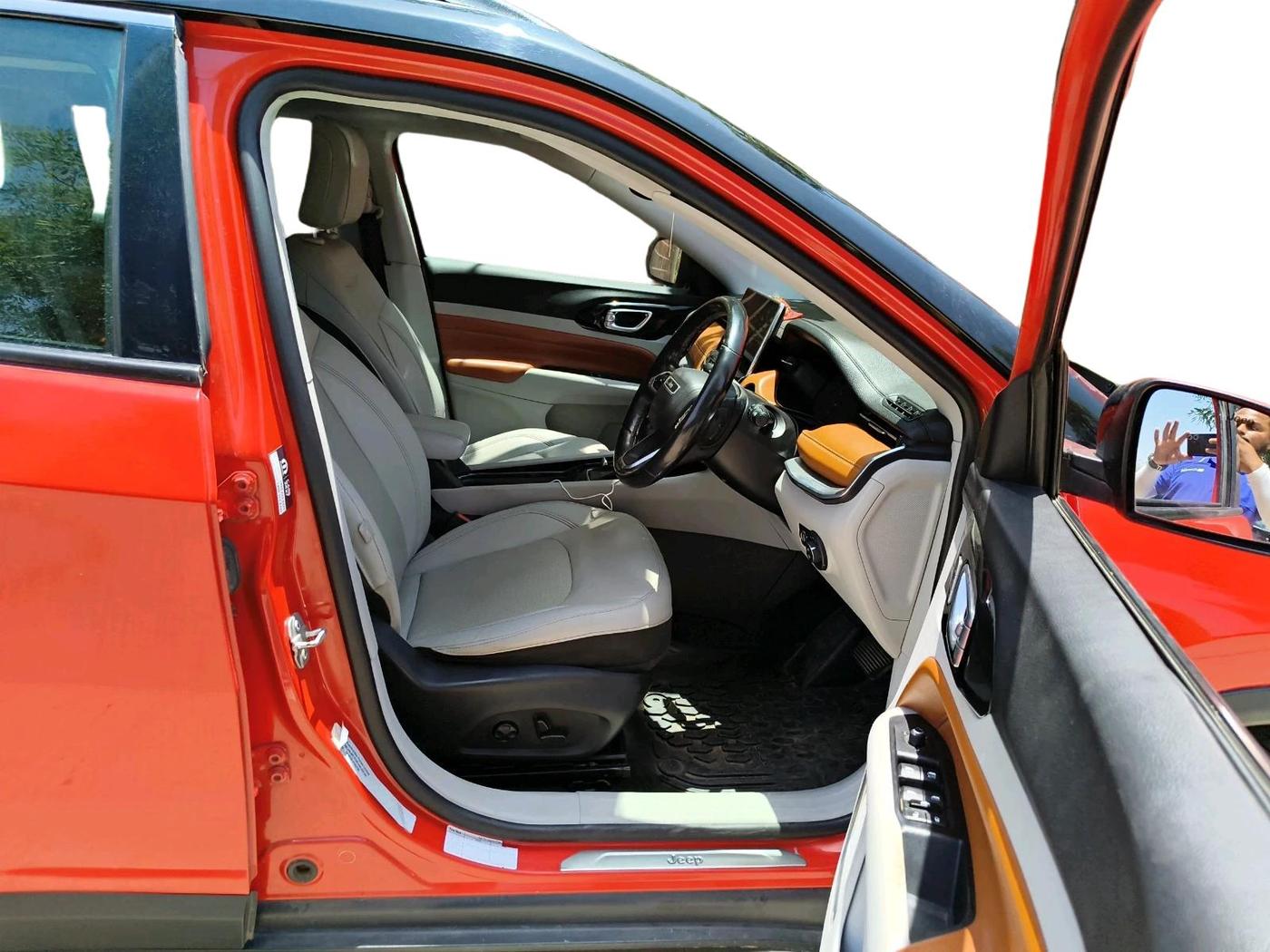 2022 Jeep Compass LIMITED (O) 2.0 DIESEL 4X4 AT, Diesel, Automatic, 1,10,382 km, interior
