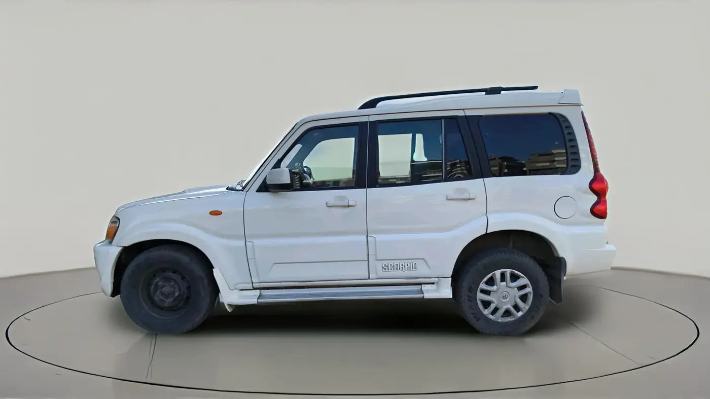 2011 Mahindra Scorpio SLE 2.6 CRDE, Diesel, Manual, 80,259 km, exterior