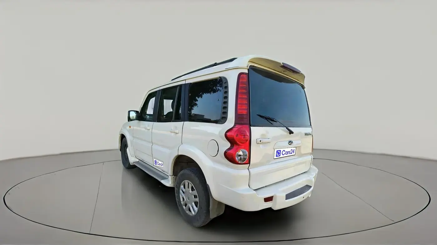 2011 Mahindra Scorpio SLE 2.6 CRDE, Diesel, Manual, 80,259 km, exterior