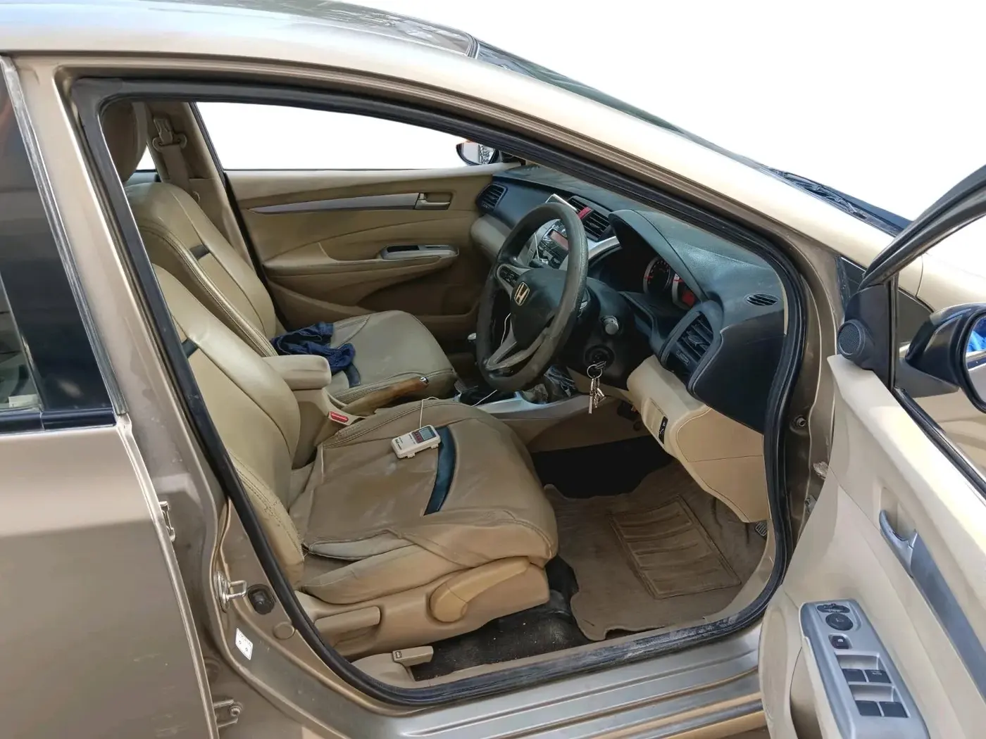 2011 Honda City 1.5L I-VTEC V MT, Petrol, Manual, 1,70,877 km, interior