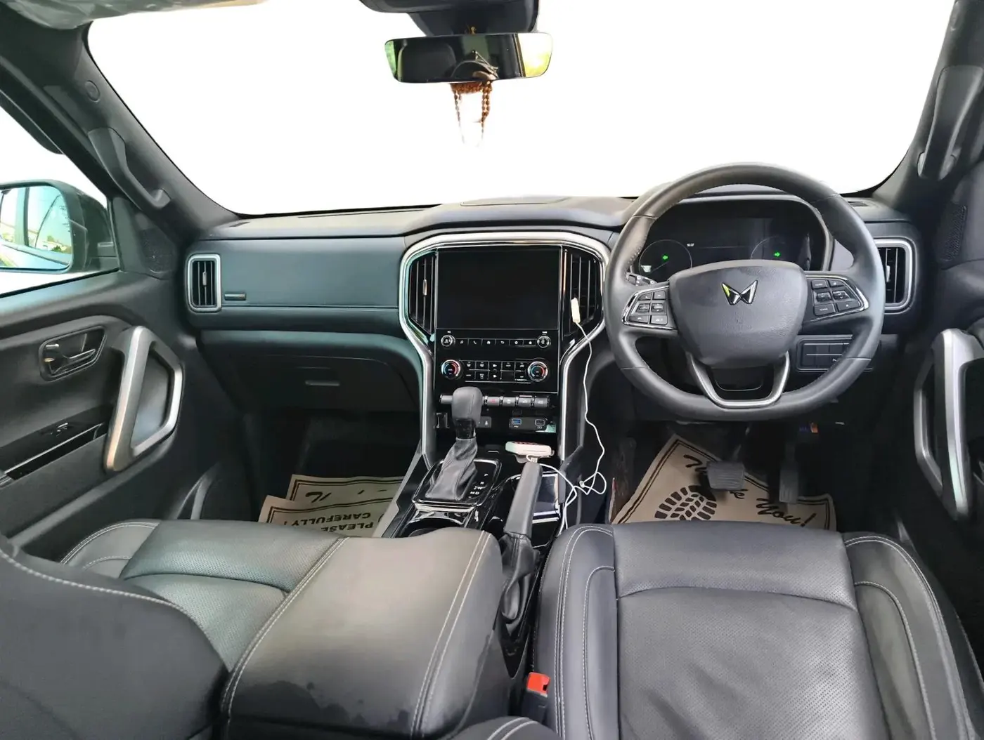 2025 Mahindra SCORPIO-N Z8 L DIESEL AT 2WD 7 STR, Diesel, Automatic, 18,891 km, interior