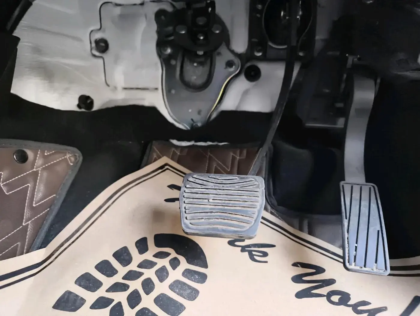 2025 Mahindra SCORPIO-N Z8 L DIESEL AT 2WD 7 STR, Diesel, Automatic, 18,891 km, interior