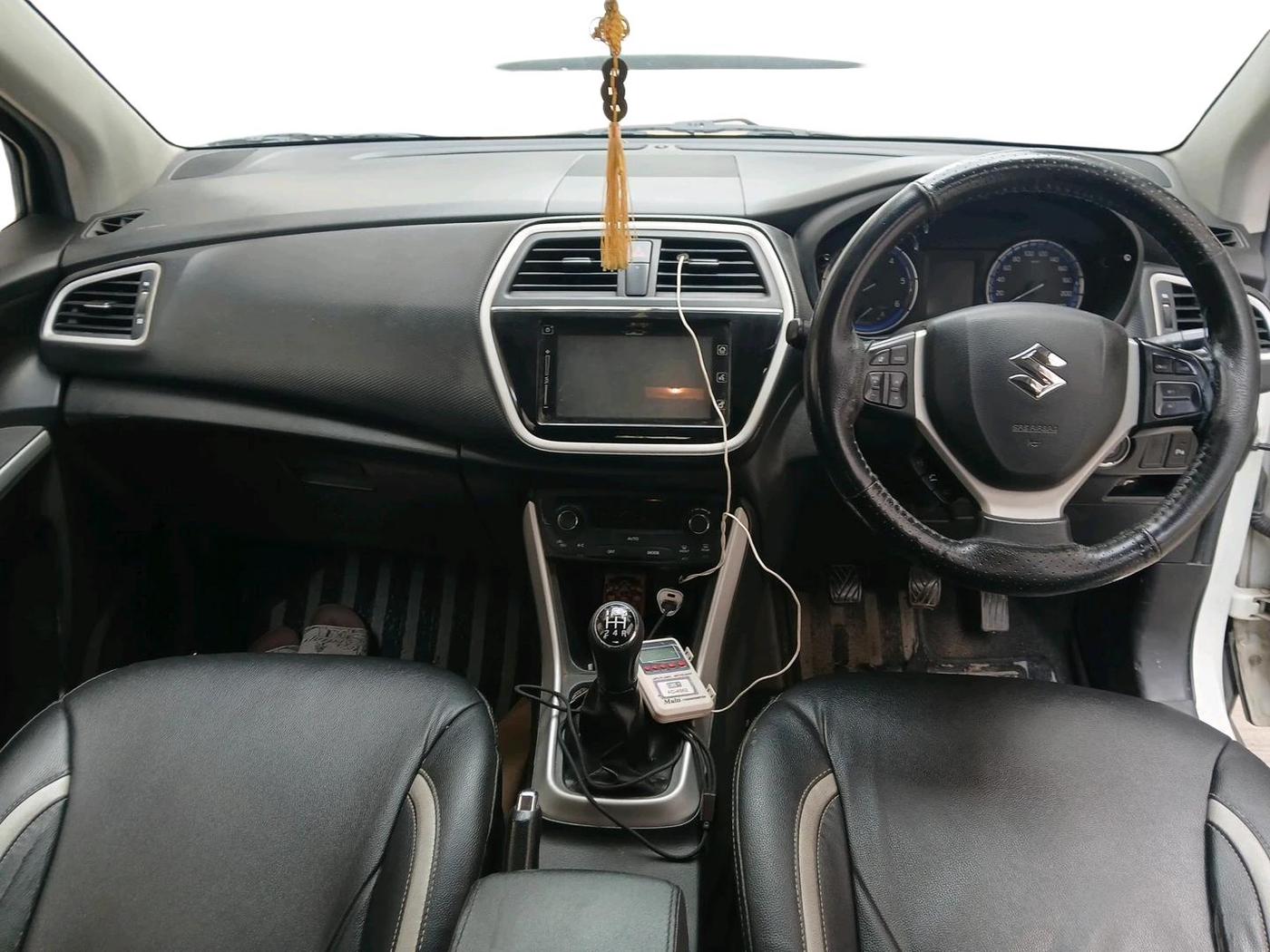 2015 Maruti S Cross ZETA 1.3, Diesel, Manual, 1,92,249 km, interior