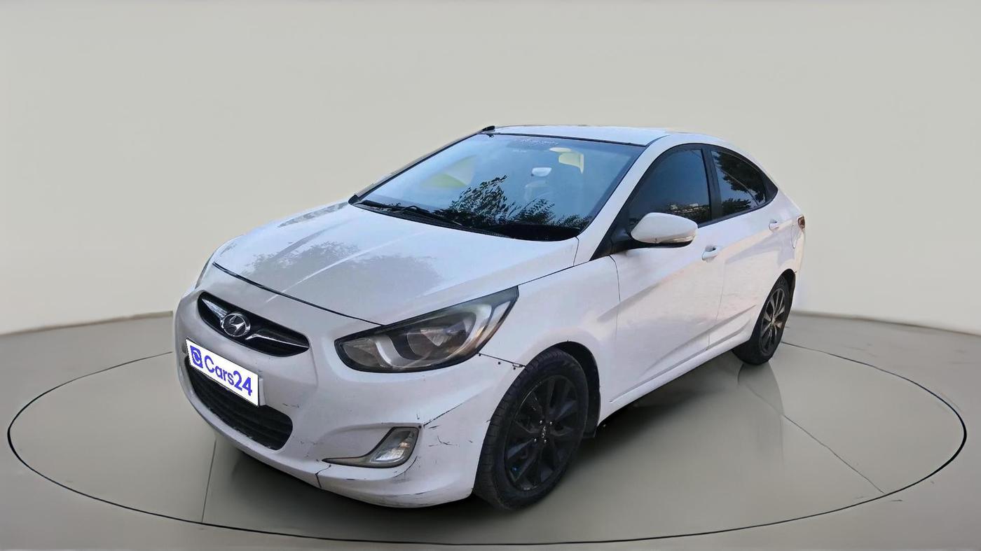 2014 Hyundai Verna FLUIDIC 1.6 CRDI SX, Diesel, Manual, 1,30,044 km, exterior