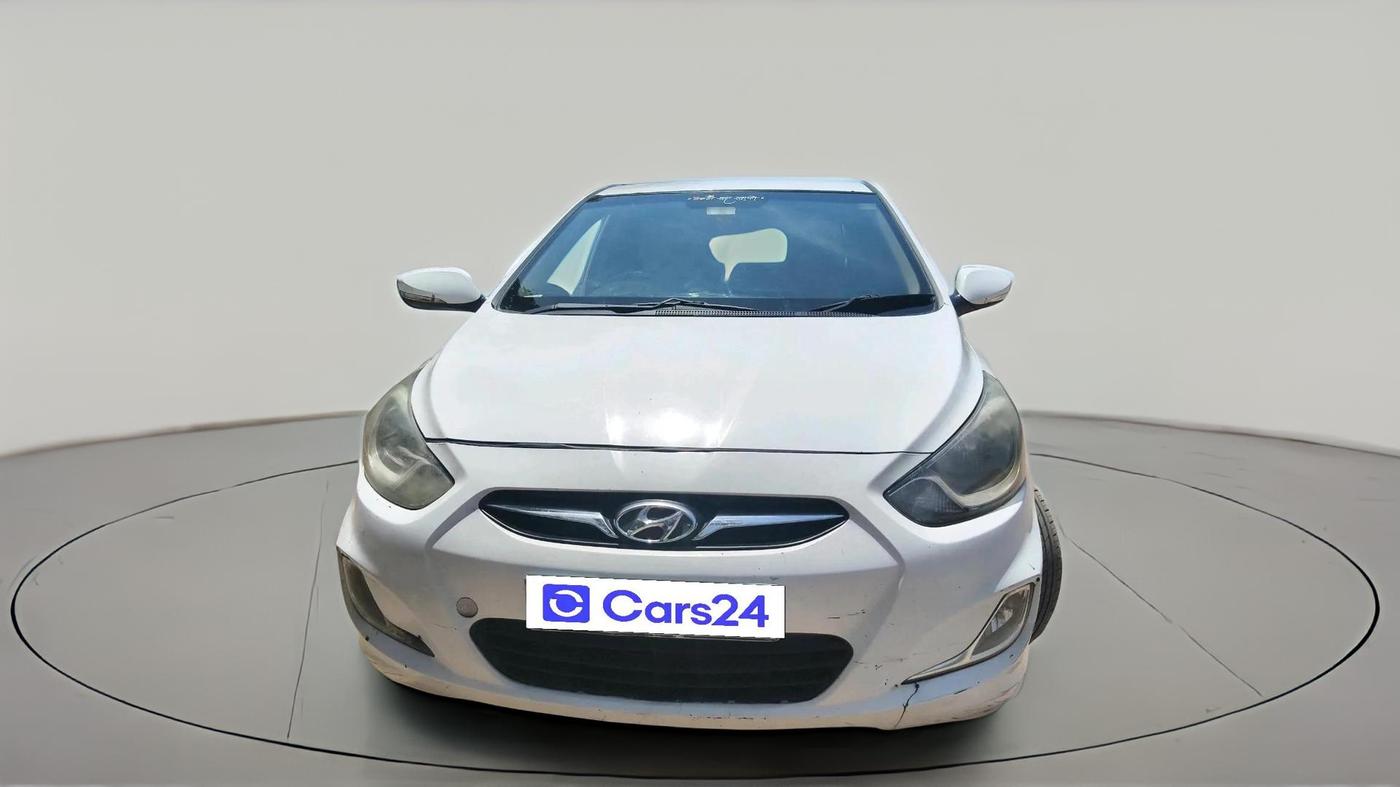 2014 Hyundai Verna FLUIDIC 1.6 CRDI SX, Diesel, Manual, 1,30,044 km, exterior