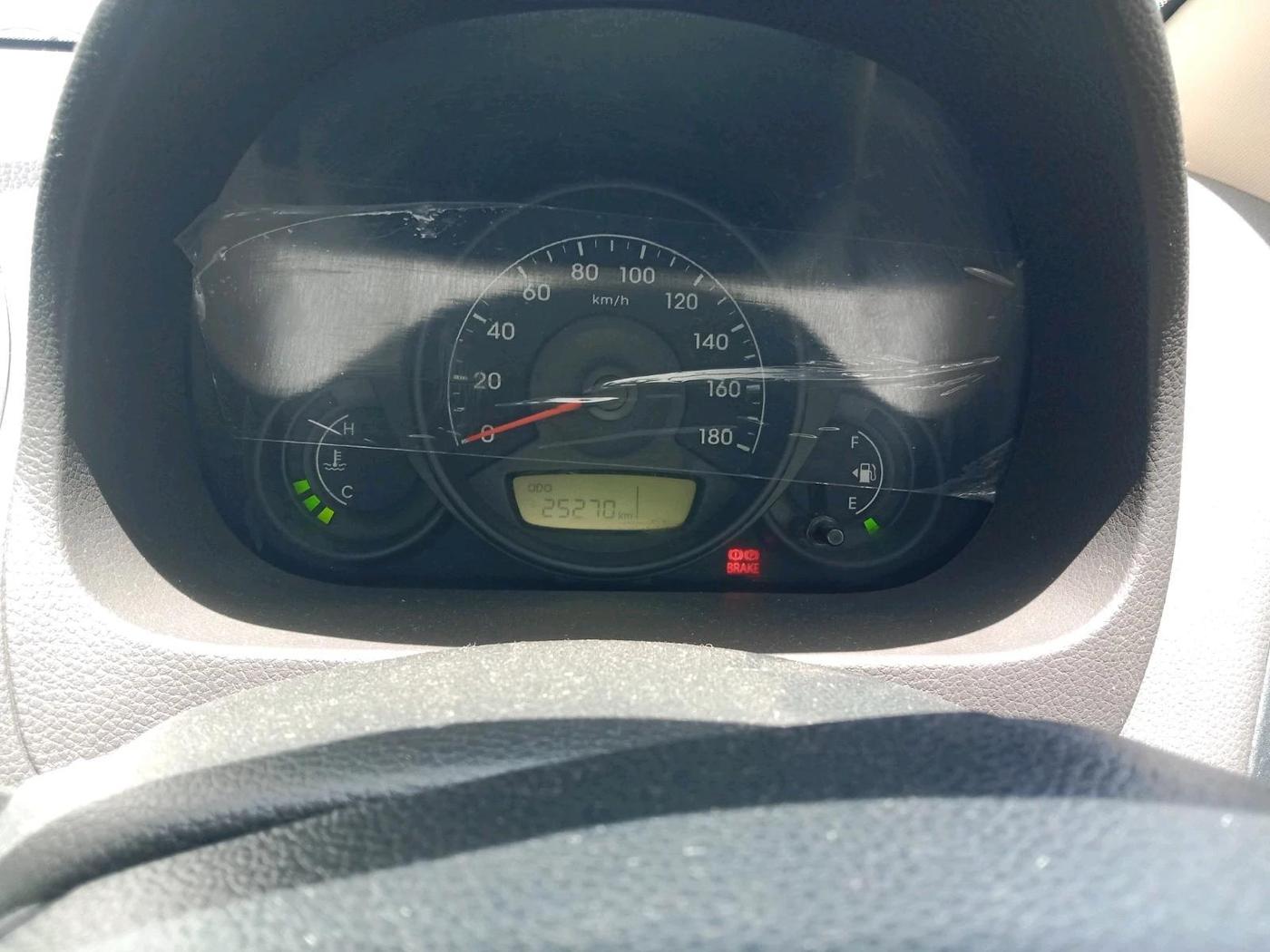 2015 Hyundai Eon ERA +, Petrol, Manual, 25,300 km, interior