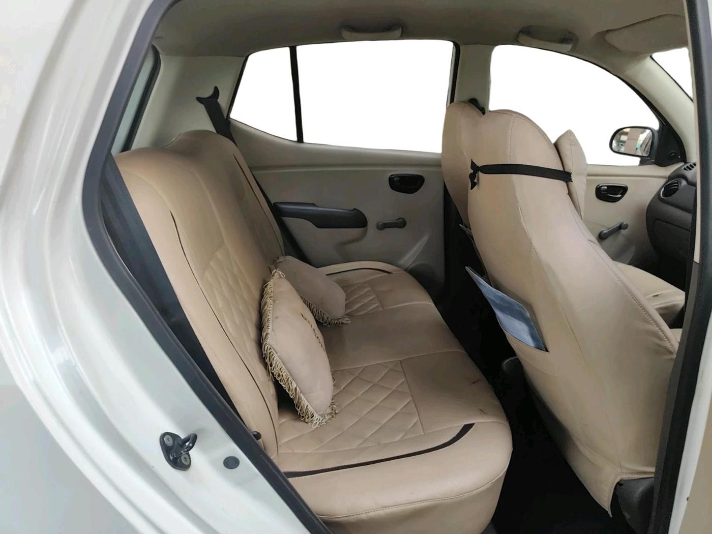 2013 Hyundai i10 D LITE 1.1, Petrol, Manual, 1,21,736 km, interior
