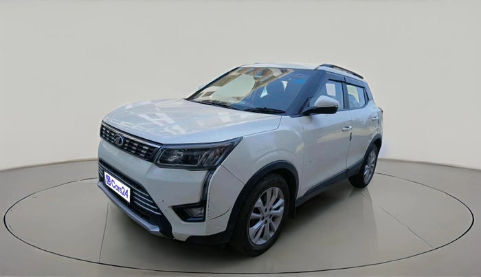 2020 Mahindra XUV300 W8 1.2 PETROL, Petrol, Manual, 73,117 km, exterior