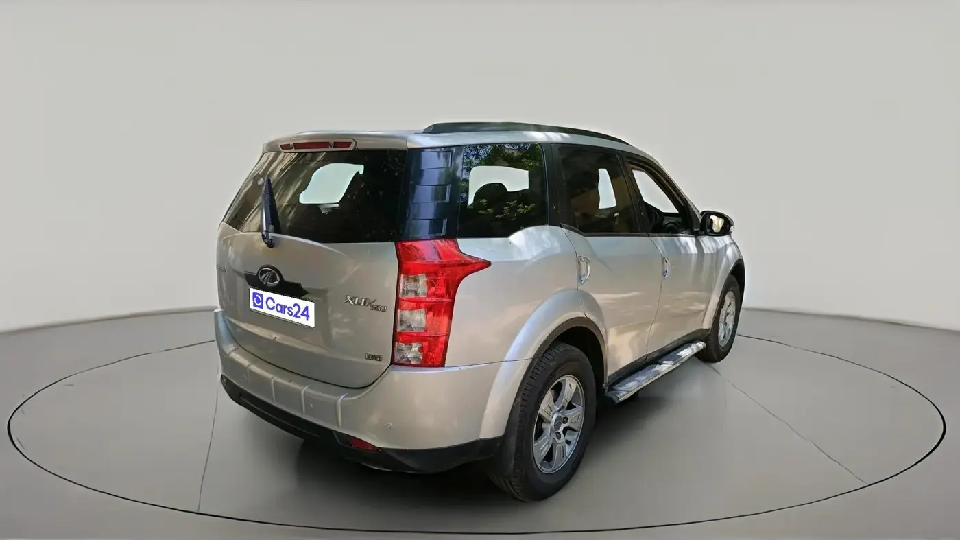 2015 Mahindra XUV500 W8, Diesel, Manual, 76,652 km, exterior