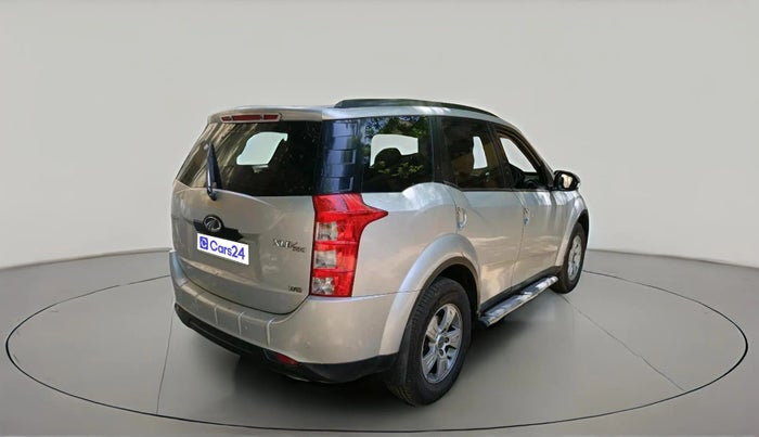2015 Mahindra XUV500 W8, Diesel, Manual, 76,652 km, exterior