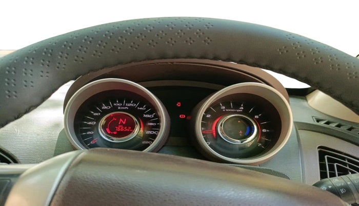 2015 Mahindra XUV500 W8, Diesel, Manual, 76,652 km, interior