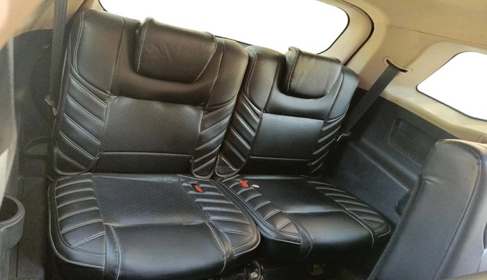2015 Mahindra XUV500 W8, Diesel, Manual, 76,652 km, interior