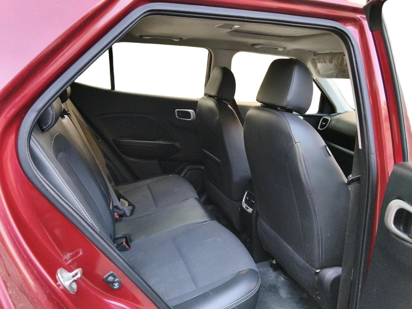 2019 Hyundai VENUE SX 1.0 (O) TURBO, Petrol, Manual, 27,120 km, interior