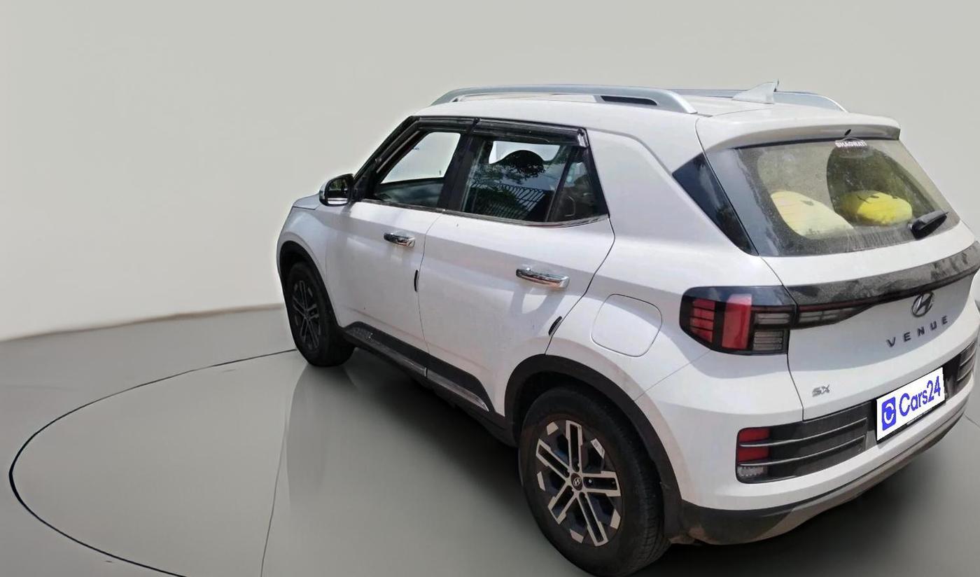 2025 Hyundai VENUE SX 1.5 CRDI, Diesel, Manual, 31,056 km, exterior