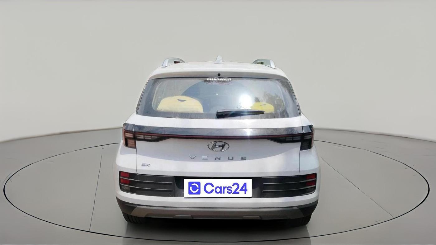 2025 Hyundai VENUE SX 1.5 CRDI, Diesel, Manual, 31,056 km, exterior