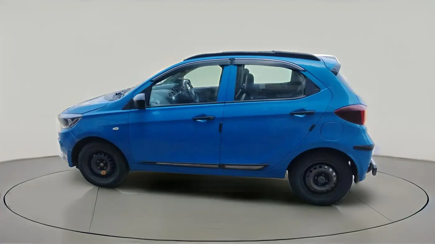2021 Tata Tiago XE PETROL, Petrol, Manual, 30,294 km, exterior