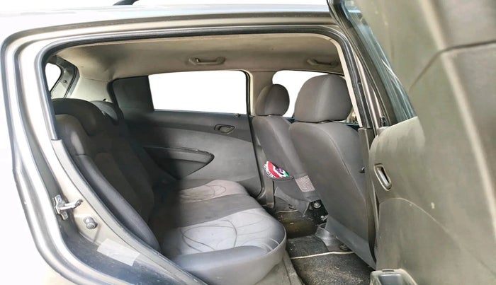 2011 Chevrolet Beat LT PETROL, CNG, Manual, 1,55,338 km, interior