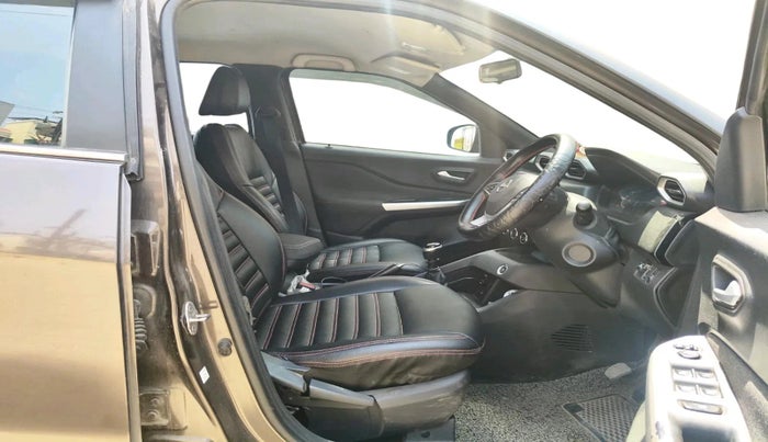 2021 Nissan MAGNITE XV PREMIUM, CNG, Manual, 43,498 km, interior