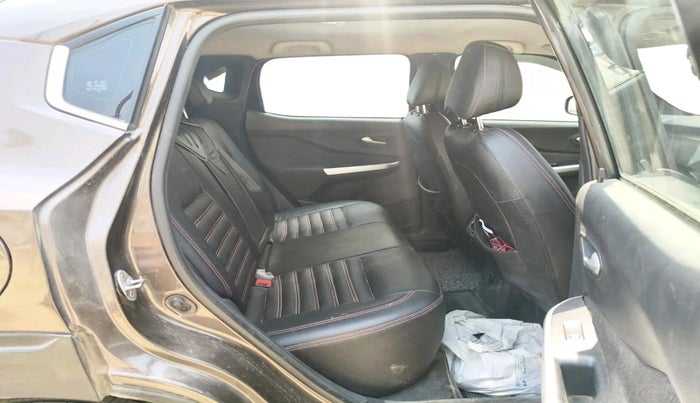 2021 Nissan MAGNITE XV PREMIUM, CNG, Manual, 43,498 km, interior