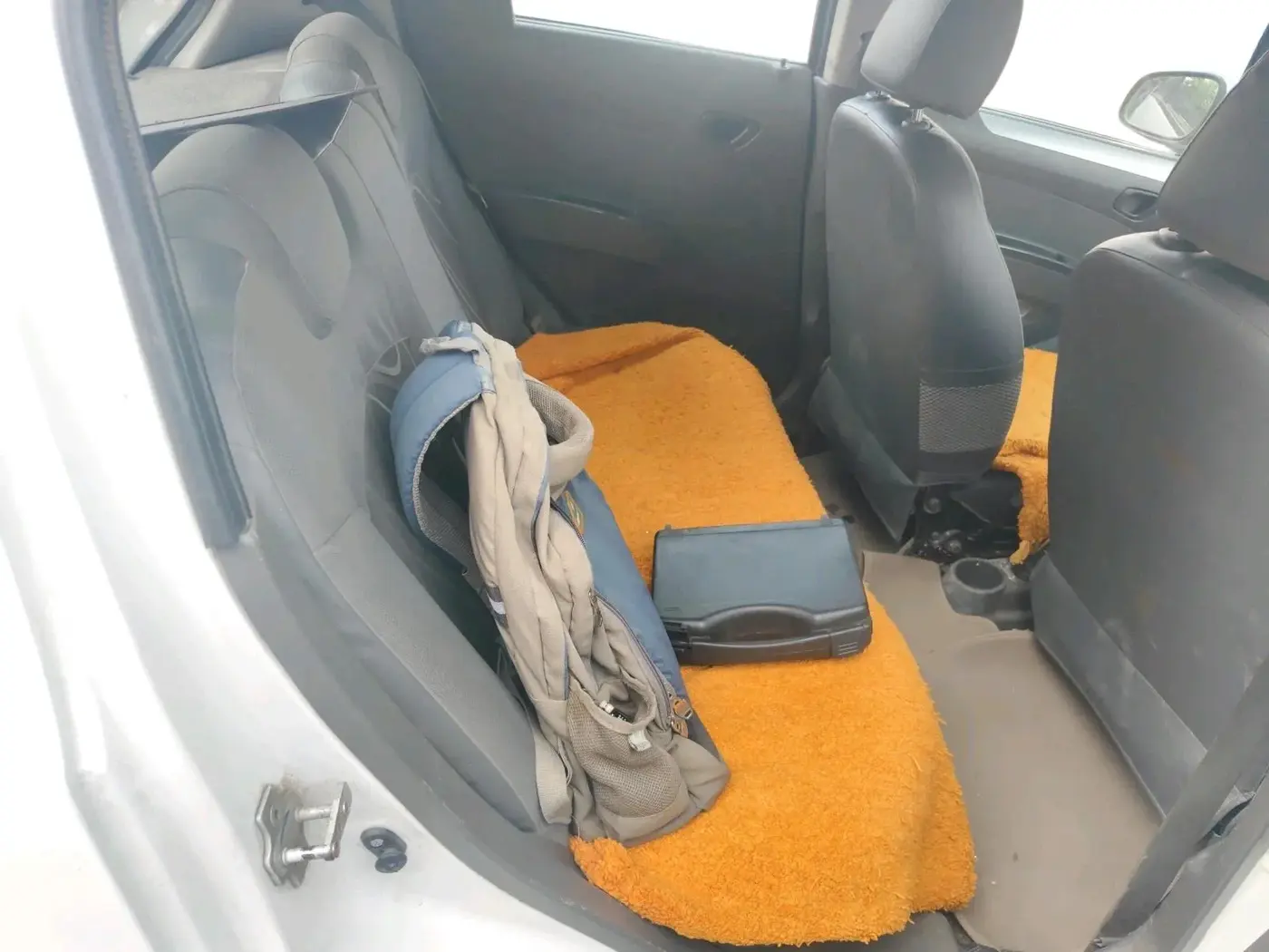 2014 Chevrolet Beat LT PETROL, Petrol, Manual, 1,20,944 km, interior