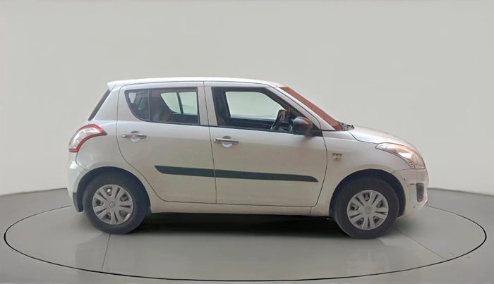 2015 Maruti Swift LXI, CNG, Manual, 1,36,770 km, exterior