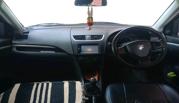 2015 Maruti Swift LXI, CNG, Manual, 1,36,770 km, interior
