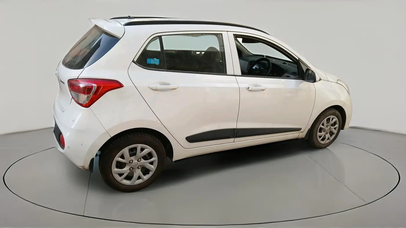 2018 Hyundai Grand i10 SPORTZ 1.2 KAPPA VTVT, Petrol, Manual, 27,650 km, exterior
