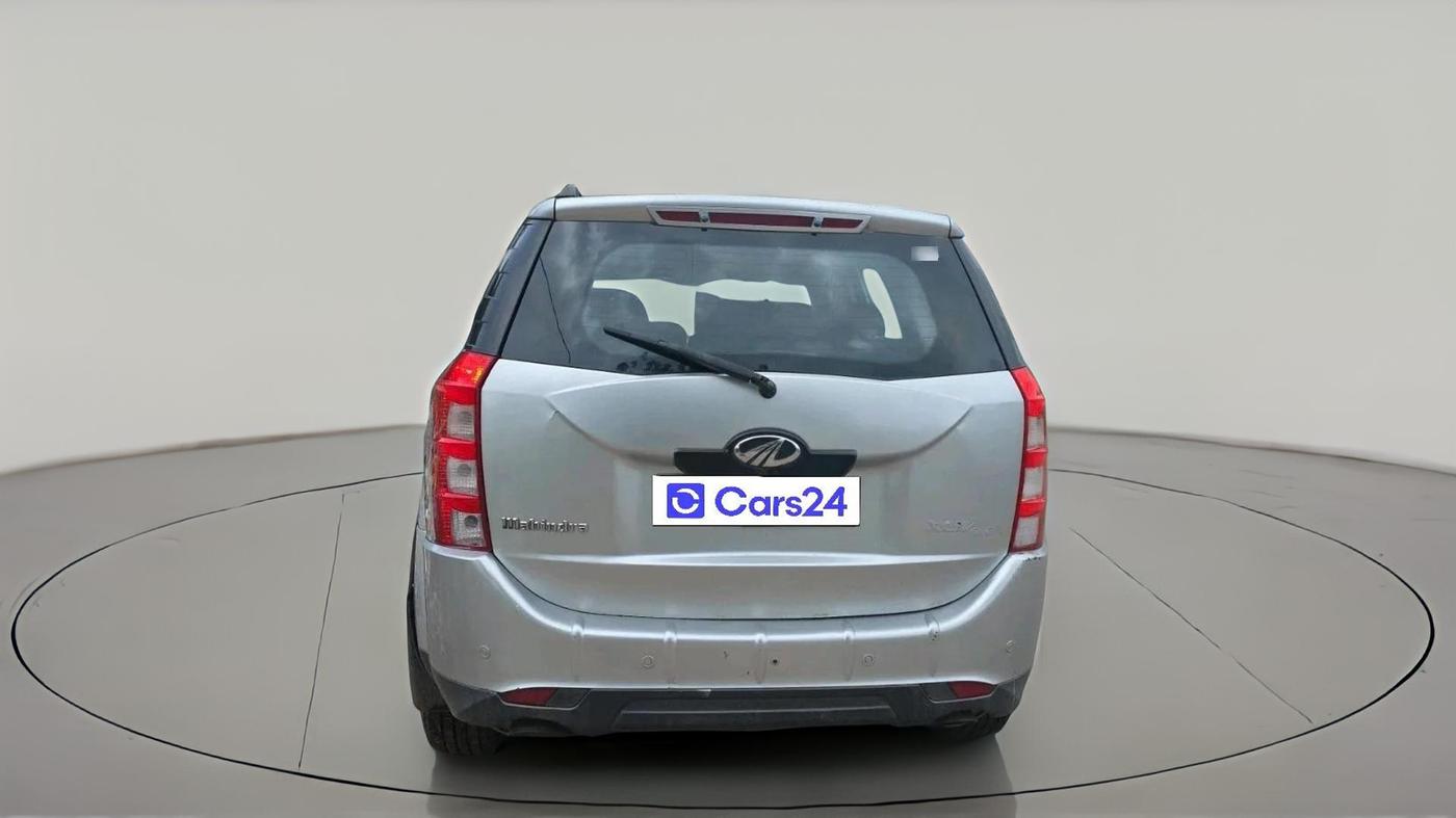2013 Mahindra XUV500 W8, Diesel, Manual, 1,95,953 km, exterior