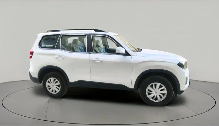 2025 Mahindra SCORPIO-N Z4 PETROL MT 7 STR (E), Petrol, Manual, 8,097 km, exterior