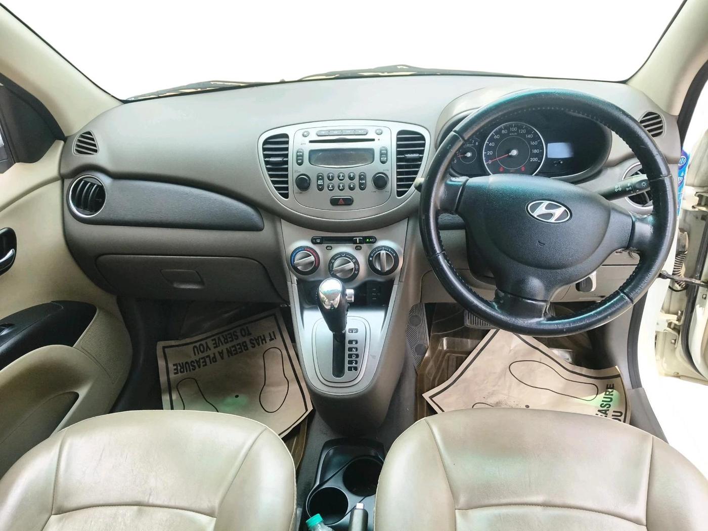2012 Hyundai i10 SPORTZ 1.2 AT, Petrol, Automatic, 40,156 km, interior