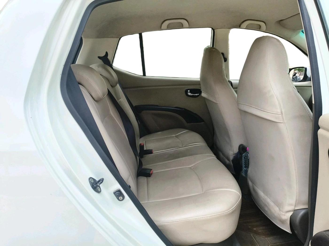 2012 Hyundai i10 SPORTZ 1.2 AT, Petrol, Automatic, 40,156 km, interior