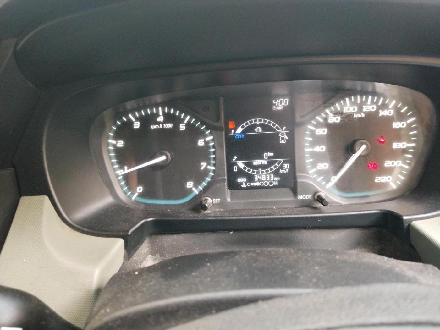 2022 Tata PUNCH ADVENTURE MT, Petrol, Manual, 34,833 km, interior