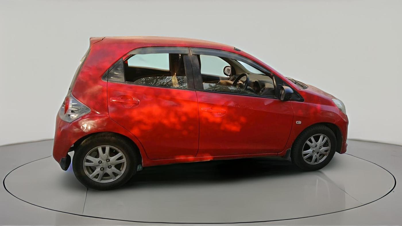 2012 Honda Brio V MT, CNG, Manual, 1,23,458 km, exterior