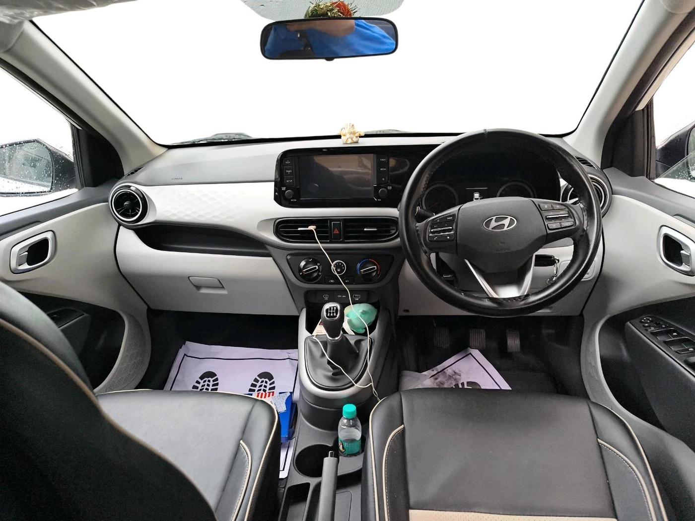 2023 Hyundai GRAND I10 NIOS SPORTZ 1.2 KAPPA VTVT, Petrol, Manual, 27,200 km, interior