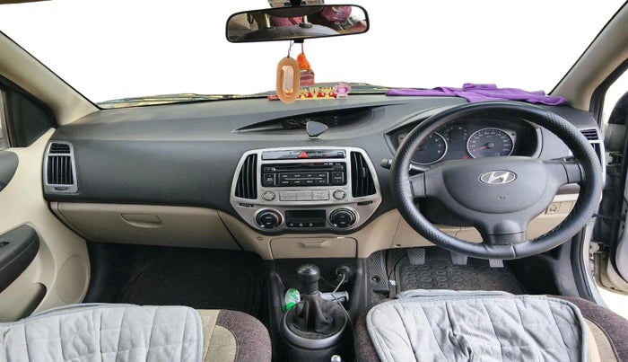 2014 Hyundai i20 MAGNA (O) 1.2, Petrol, Manual, 82,460 km, interior