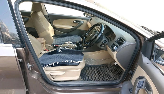 2015 Volkswagen Vento HIGHLINE DIESEL 1.5, Diesel, Manual, 1,26,411 km, interior