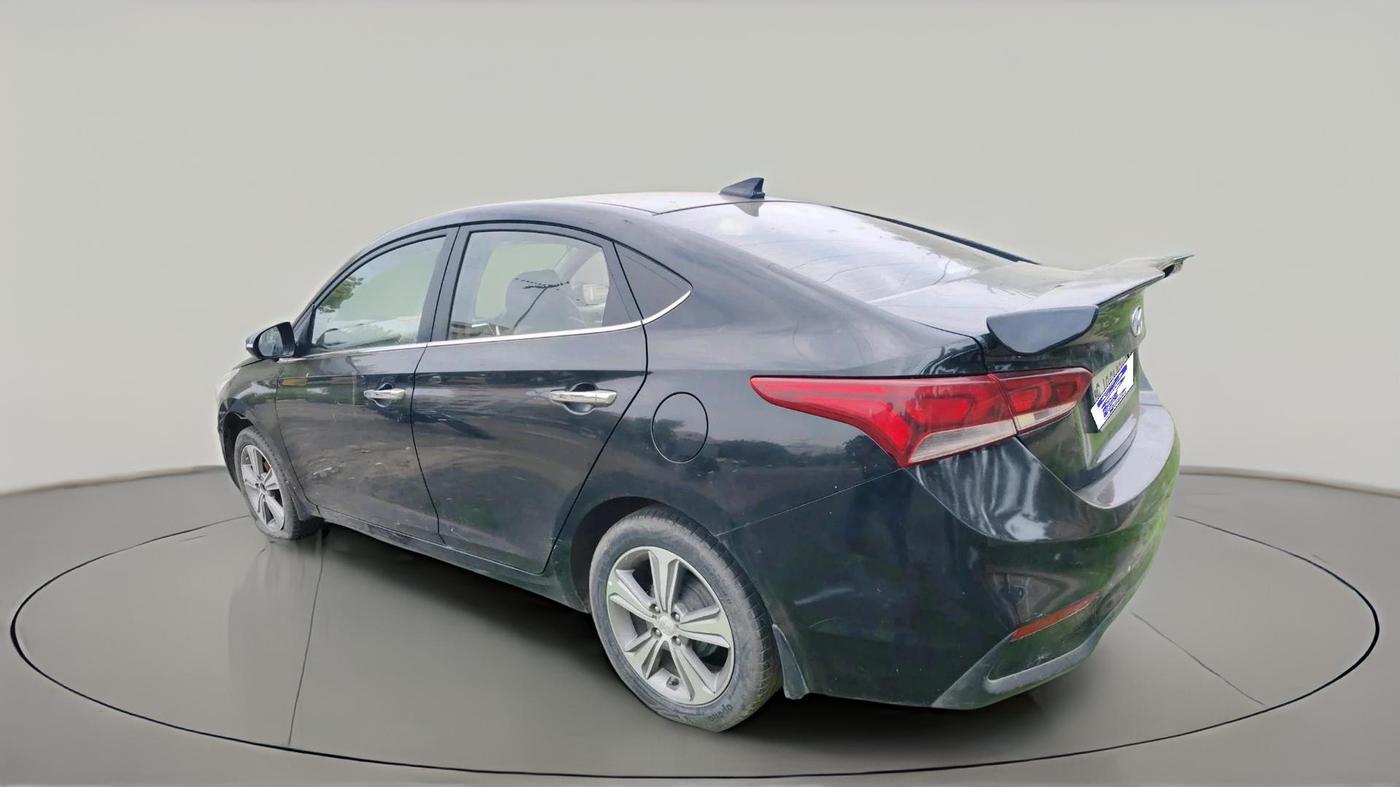 2017 Hyundai Verna 1.6 VTVT SX O, Petrol, Manual, 83,413 km, exterior