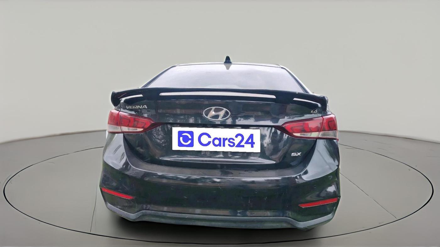 2017 Hyundai Verna 1.6 VTVT SX O, Petrol, Manual, 83,413 km, exterior