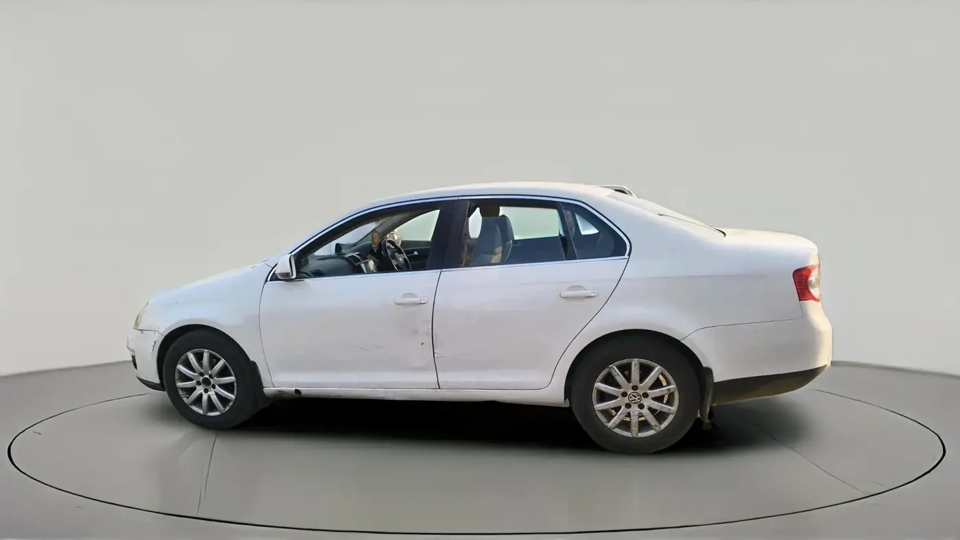 2011 Volkswagen Jetta COMFORTLINE 2.0L TDI, Diesel, Manual, 1,65,545 km, exterior