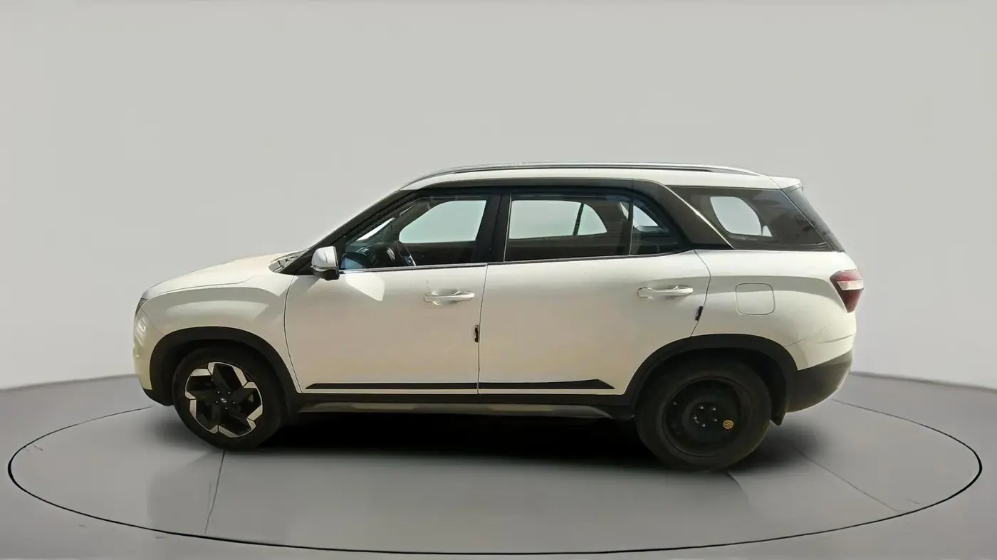 2021 Hyundai ALCAZAR PLATINUM 1.5 MT 7STR, Diesel, Manual, 98,106 km, exterior
