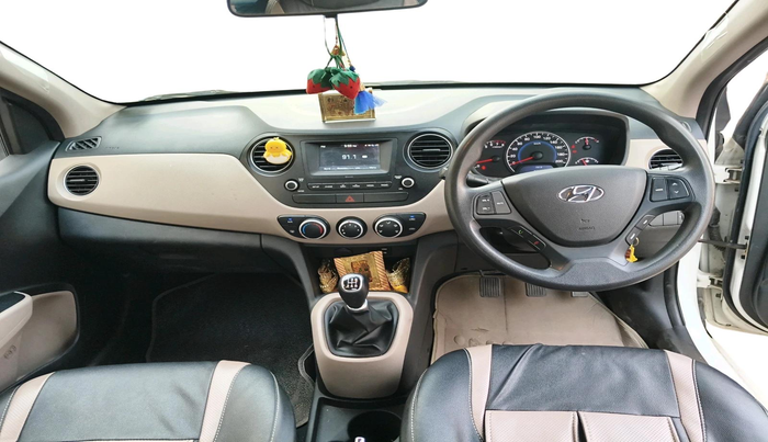2017 Hyundai Grand i10 SPORTZ 1.2 KAPPA VTVT, Petrol, Manual, 36,127 km, interior