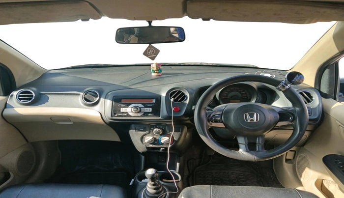 2014 Honda Amaze 1.2L I-VTEC S, Petrol, Manual, 1,25,496 km, interior