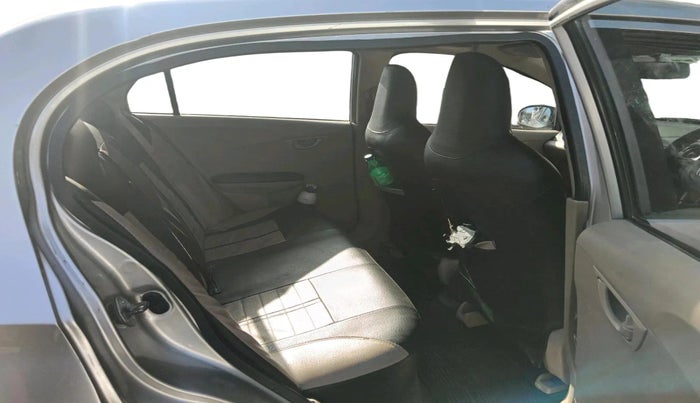 2014 Honda Amaze 1.2L I-VTEC S, Petrol, Manual, 1,25,496 km, interior
